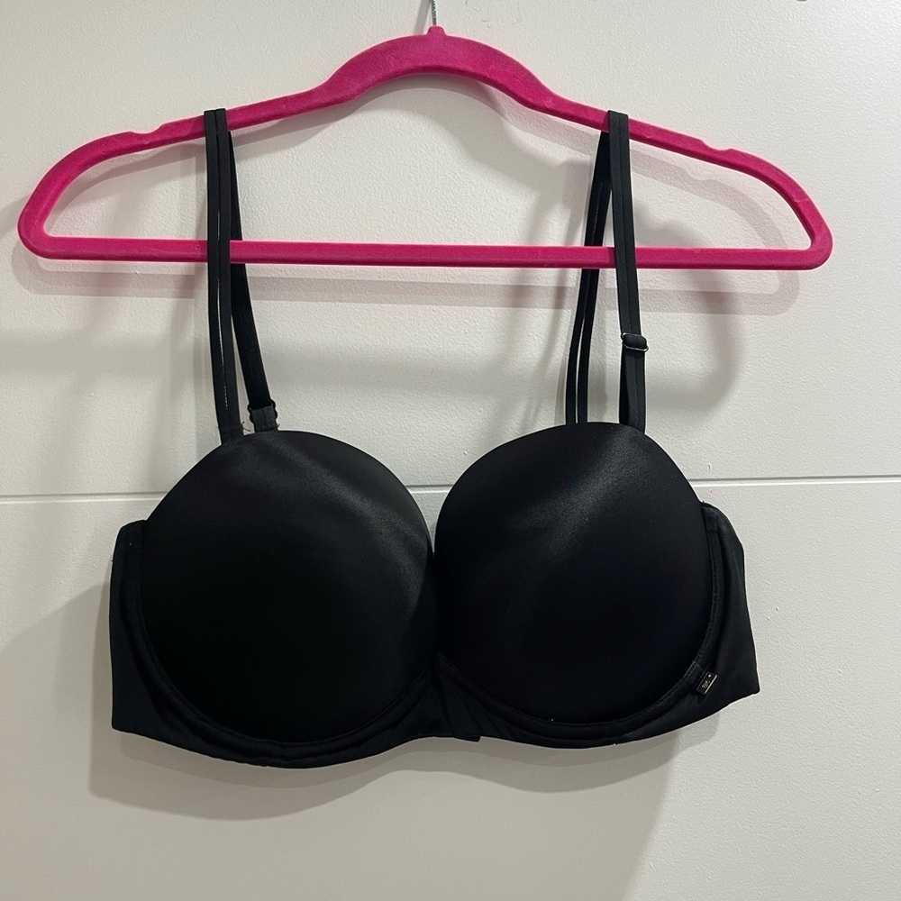 Victoria Secret Very Sexy Multi-way Size 36D in Black used couple of times